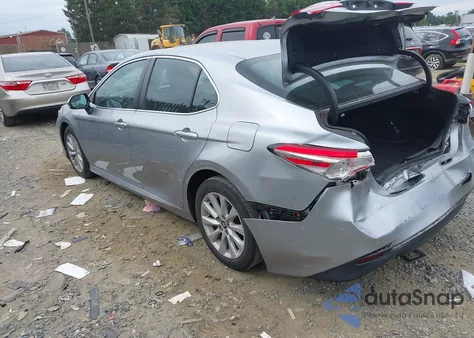 2020 Toyota Camry Le из США, поврежденный, VIN 4T1C11AK5LU910400